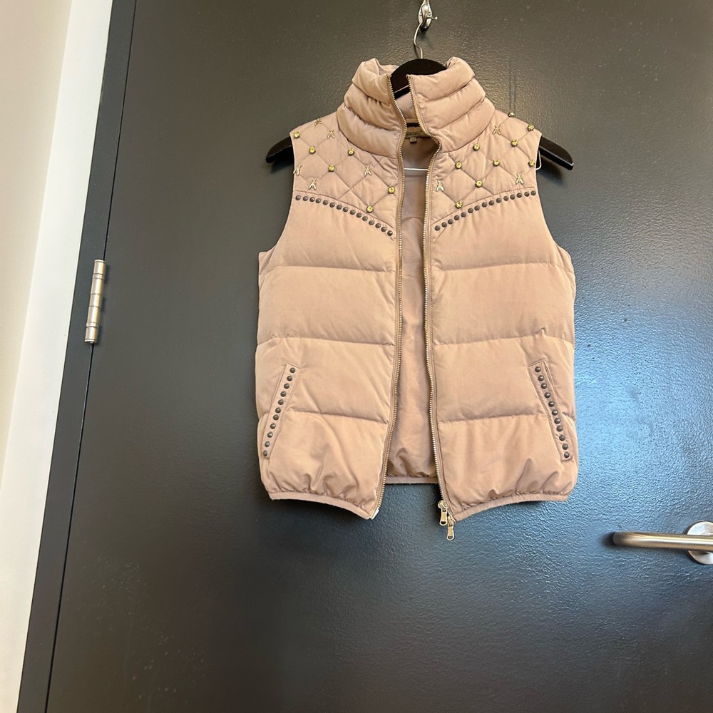 Patrizia Pepe size 40 (sz 6) soft pink Duck Down Vest with Studded BEE/Jewels - Picture 5 of 14